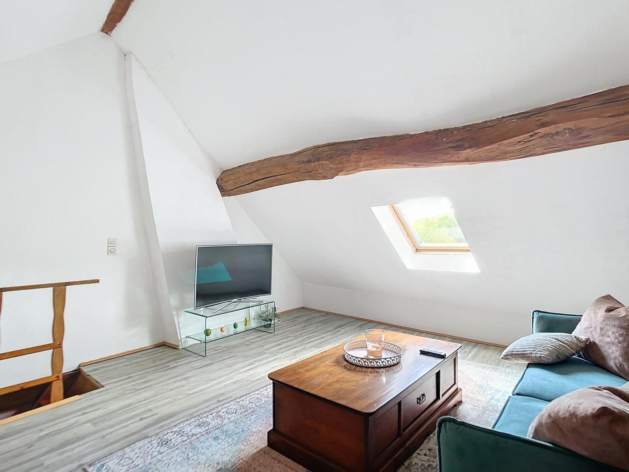 Charmante Maison Joux-la-Ville Екстериор снимка